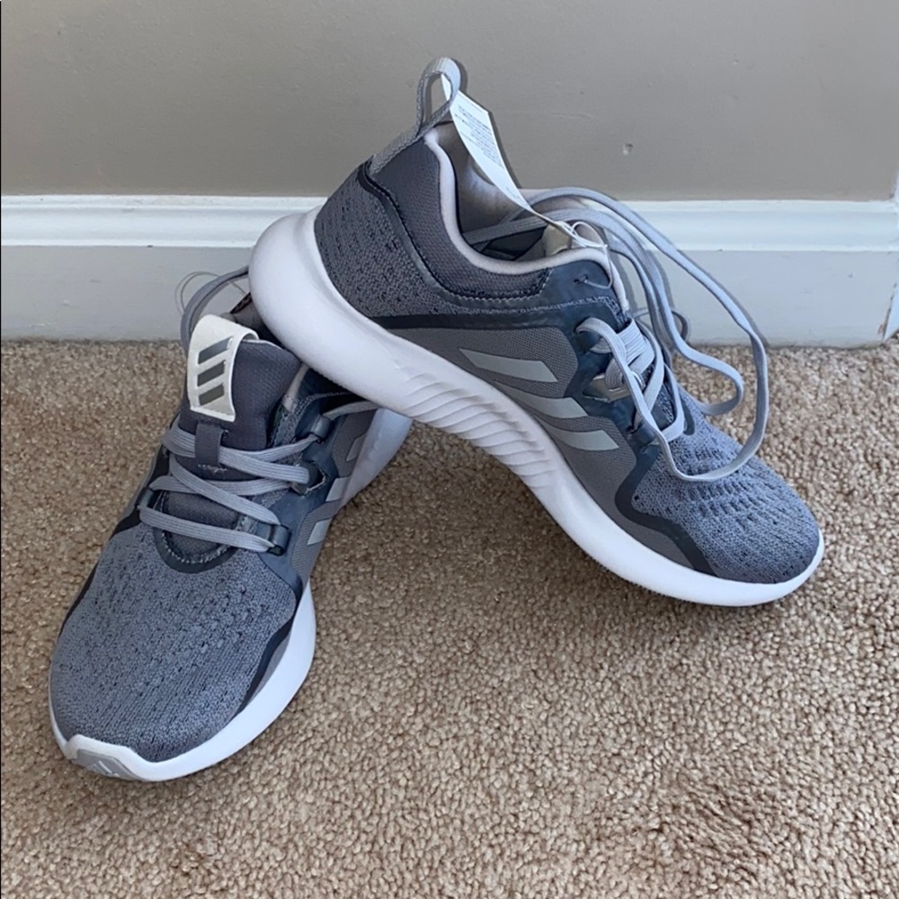 NWT Adidas Edge Bounce Gray Running Sneakers